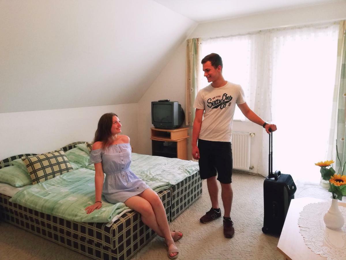 St.Florian Apartman ケストヘイ エクステリア 写真